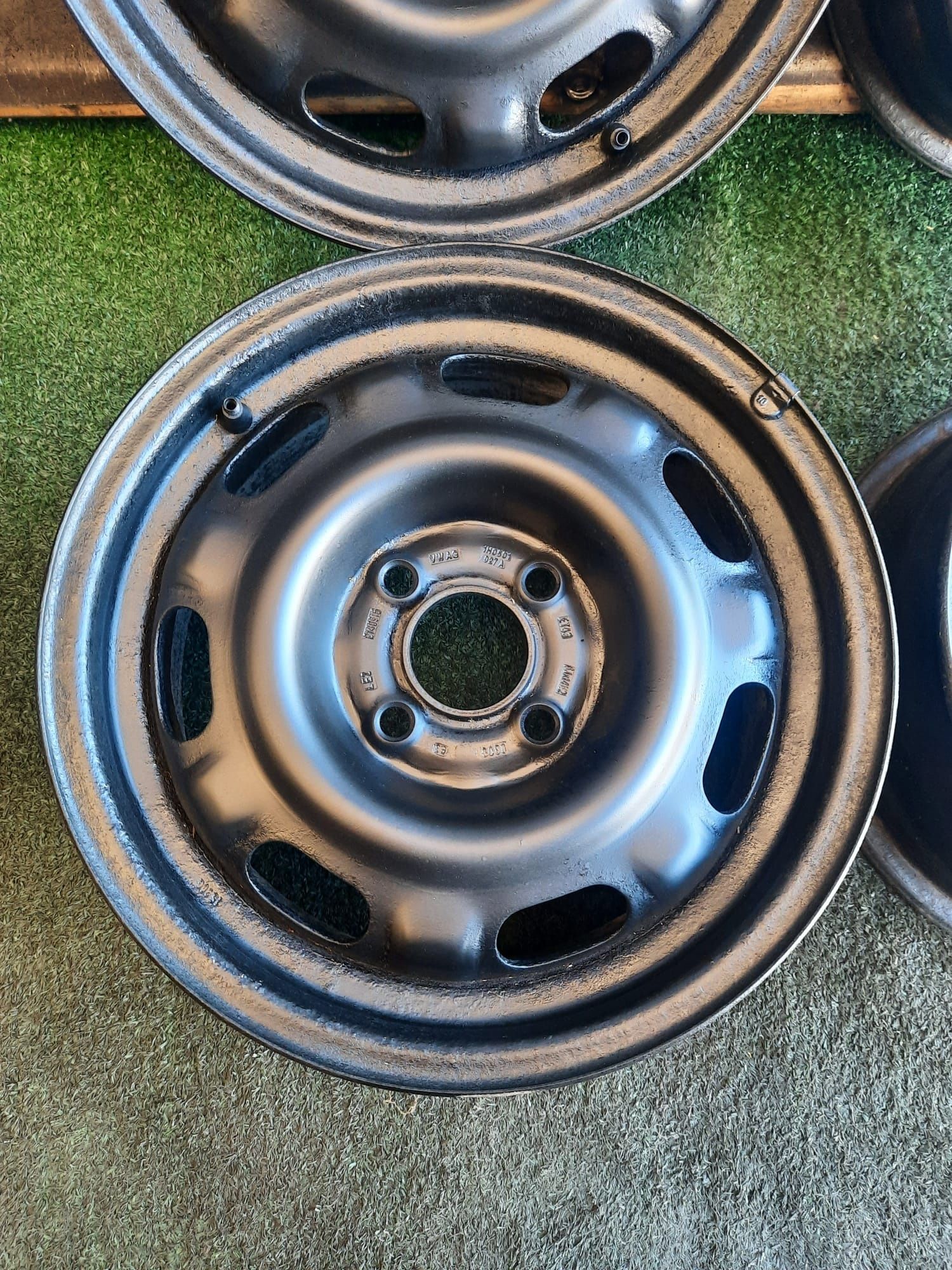 Felgi stalowe 14 4×100 Vw Seat Skoda Komplet