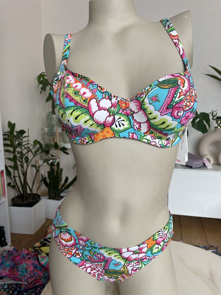 Bikini nowy 70E stanik kąpielowy z majtkami firmy Freya