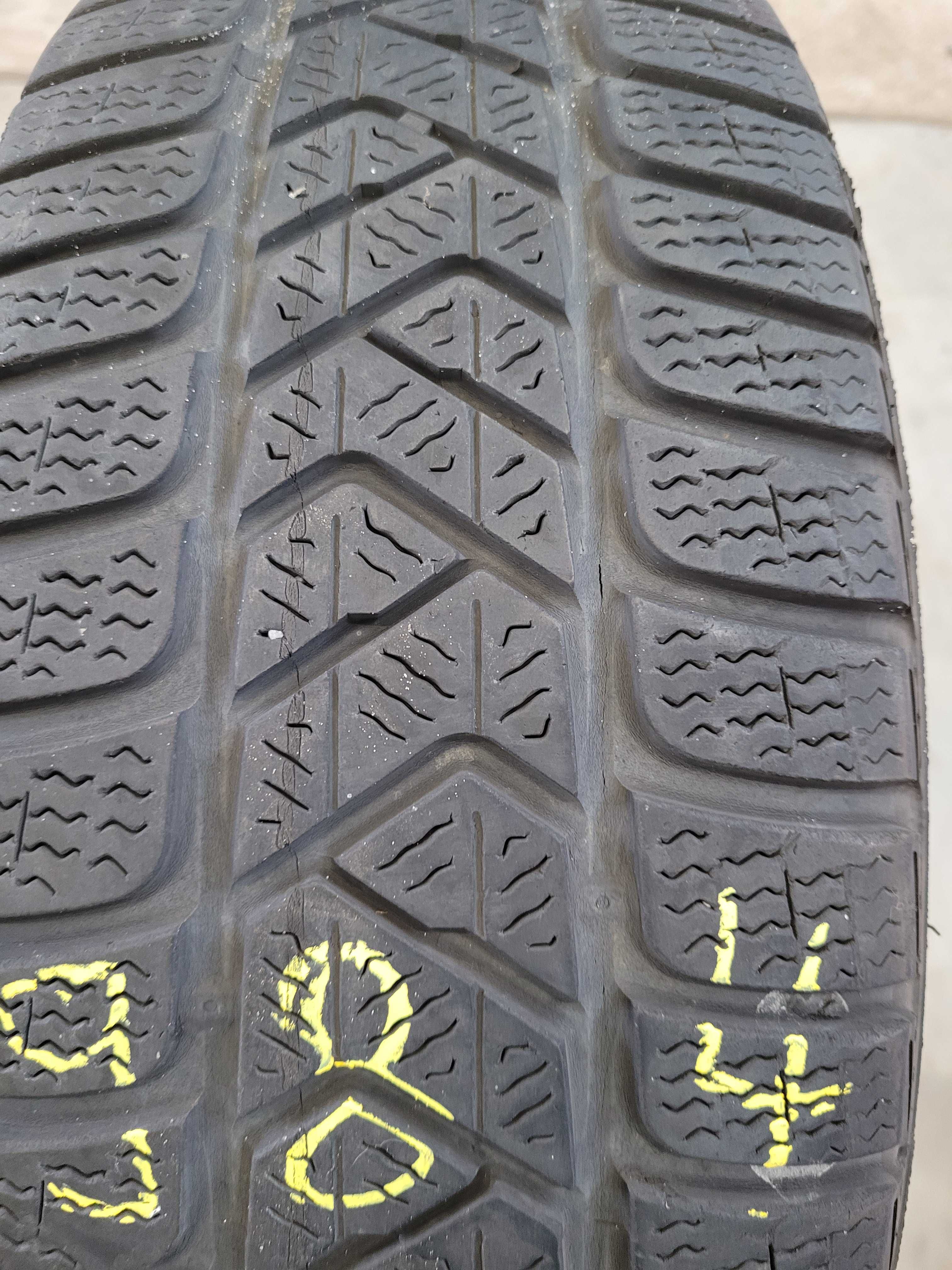 Opona Pirelli 205/45 R 17