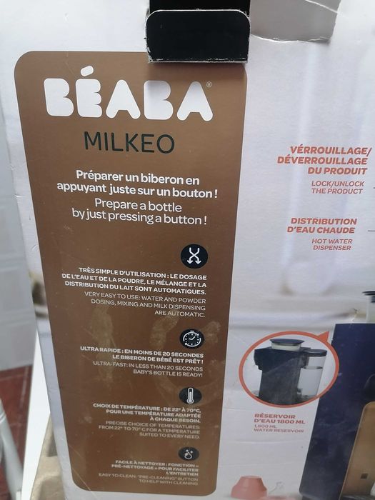 Maquina de leite para bebe