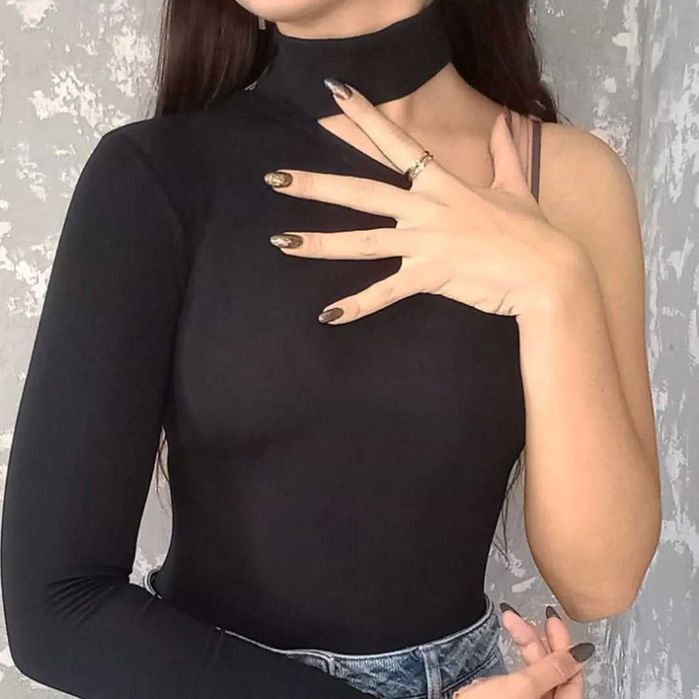 Чорне боді на одне плече