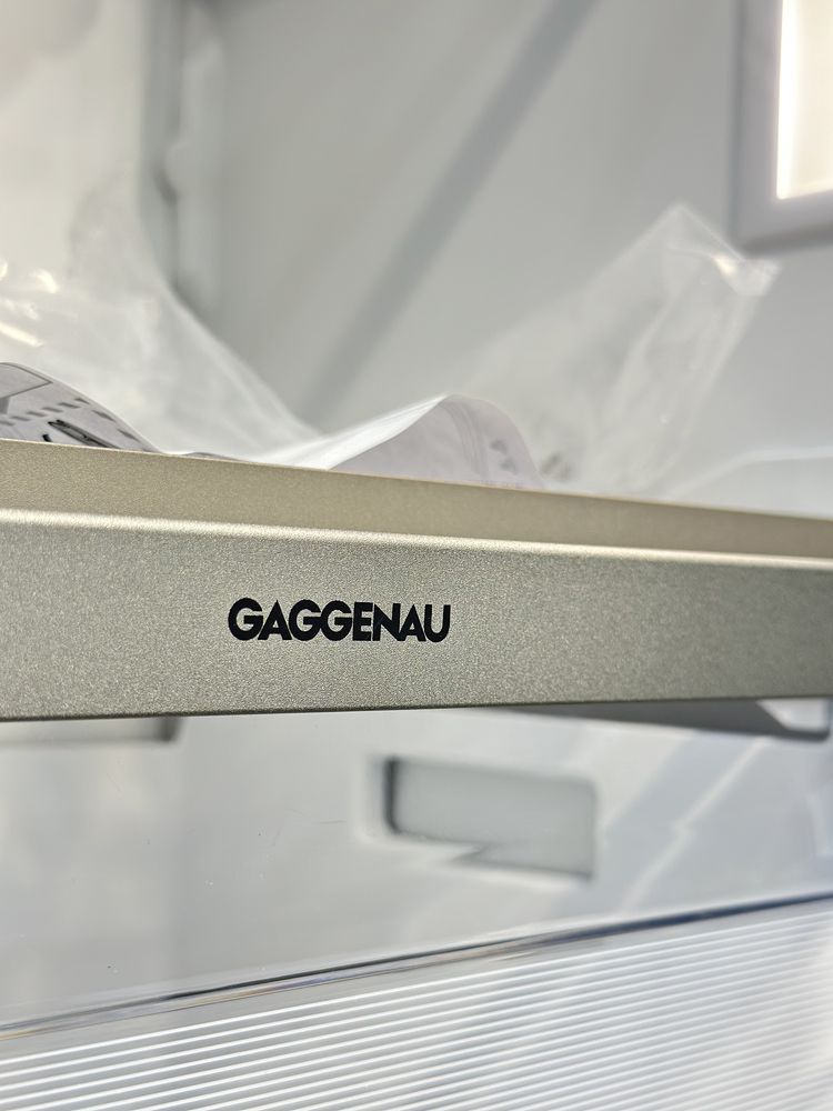 Преміум сегмент 2024! Вмонтована морозильна камера Gаggenau RF287370/0
