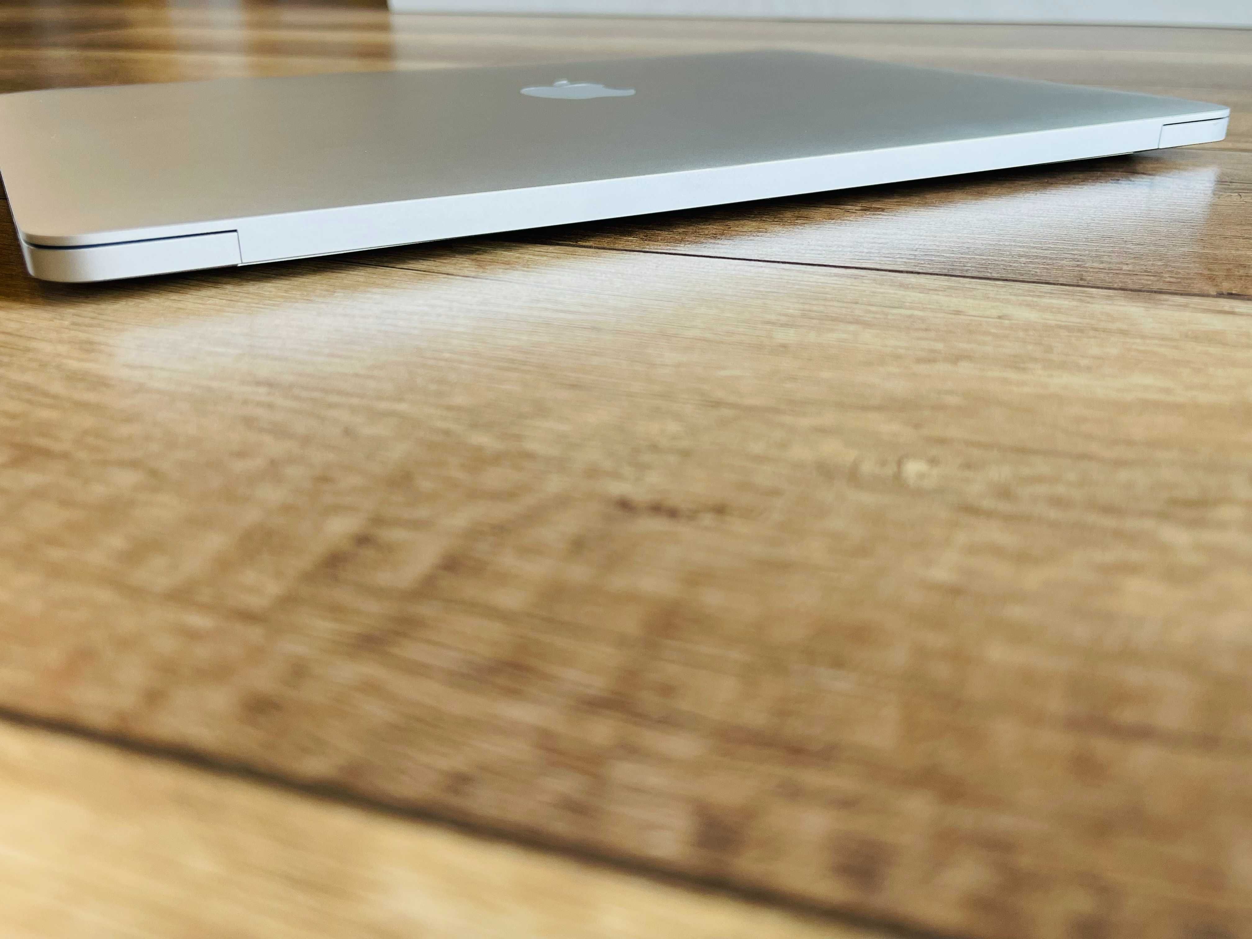 Apple MacBook Pro 13" 2018 A1989 2,3GHz / 250SSD / 16Gb mdm