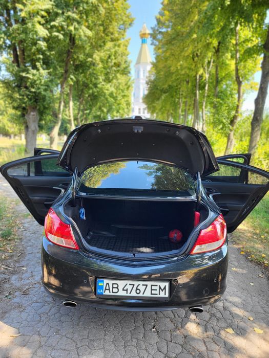 В продажіOpel інсігнія 2010р. 2..0 BITURBO