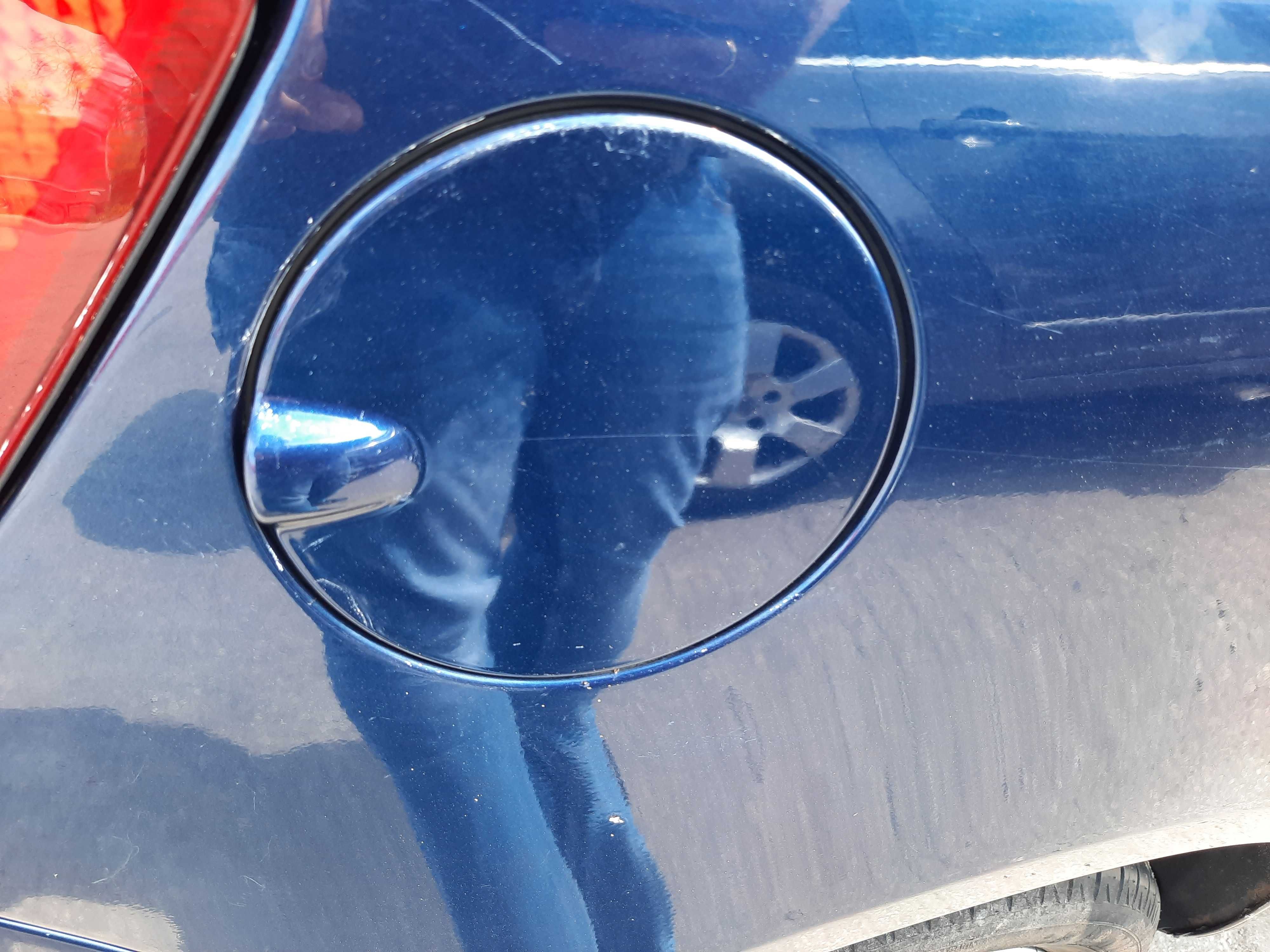 Klapka wlewu paliwa 9462 Skoda Fabia II