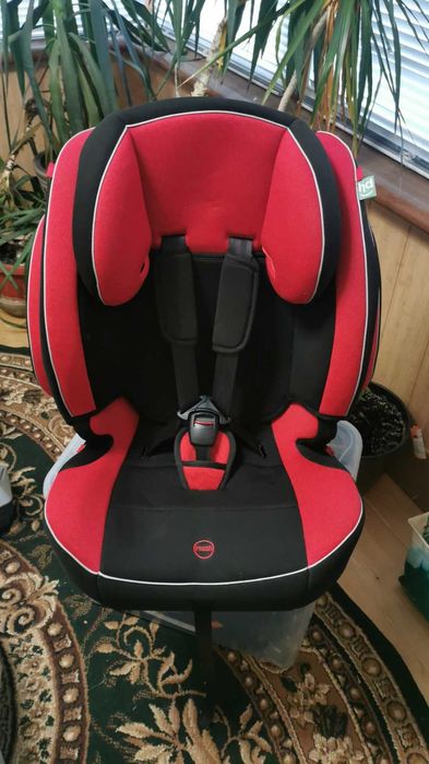 Крісло дитяче автомобільне