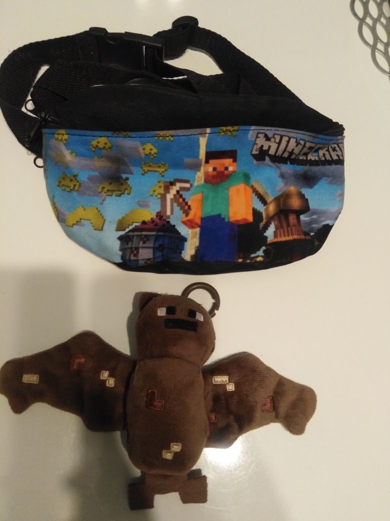 Nerka Minecraft i nietoperz maskotka