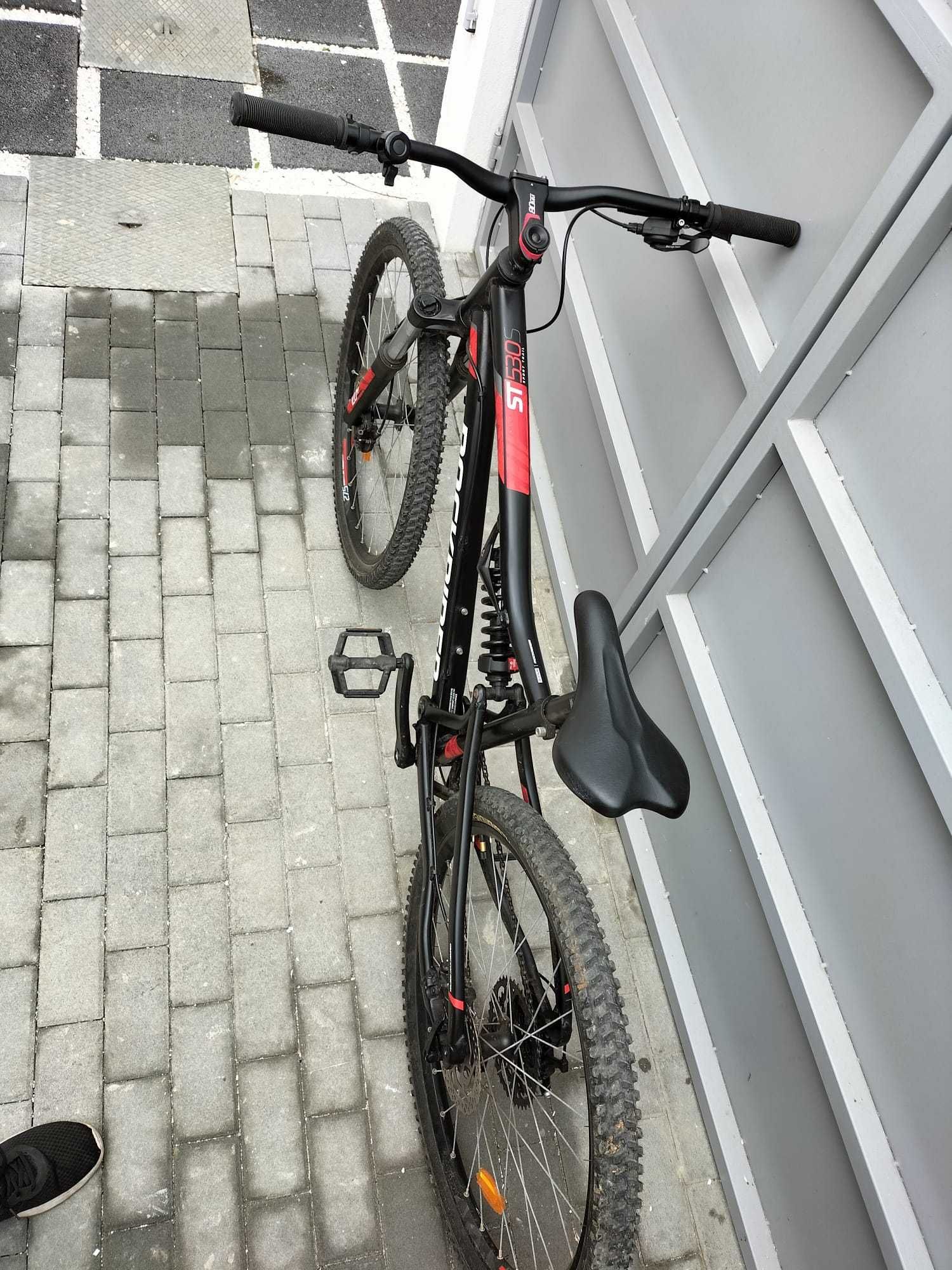 Bicicleta BTT Rockrider  ST 530 PRETO/VERMELHO 27,5 Tamanho L