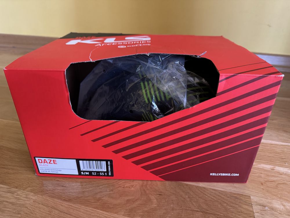 Nowy juniorski kask rowerowy KELLYS DAZE black green S/M 52-55