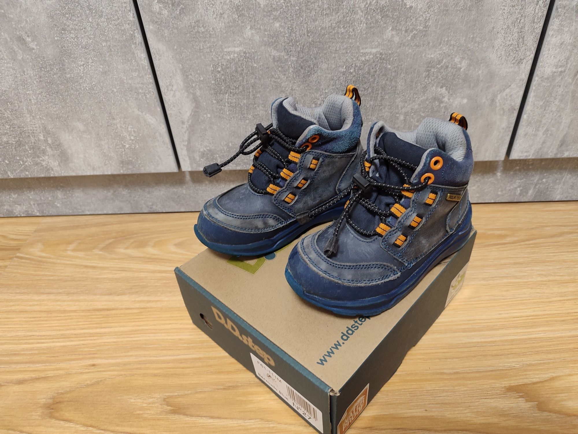 Демісезонні водонепроникні черевики Aqua-Tex, угорської фірми DD Step