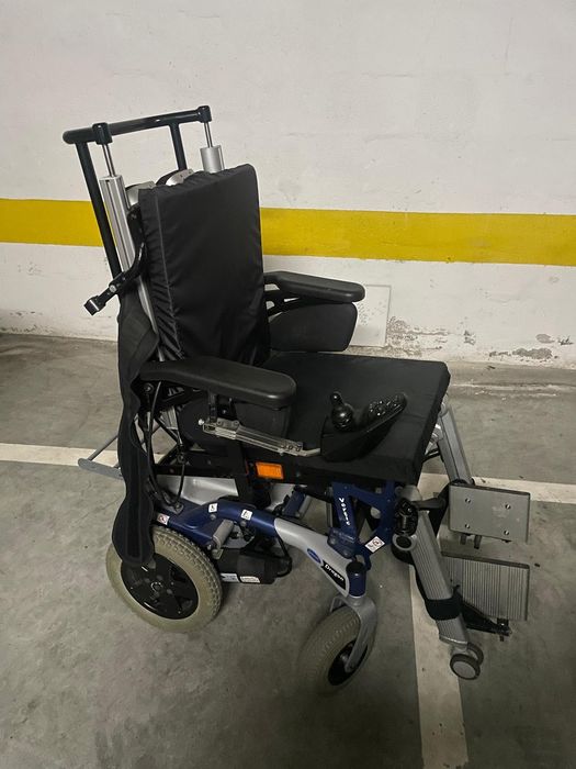 Cadeira de Rodas elétrica VERTICAL