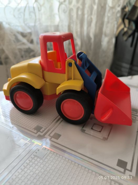 Экскаваторы игрушки