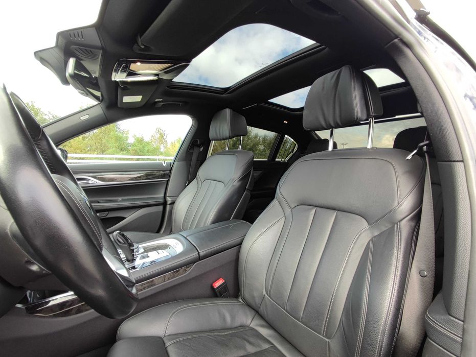 Wynajem wypozyczalnia samochodow aut premium BMW 740Li X-Drive