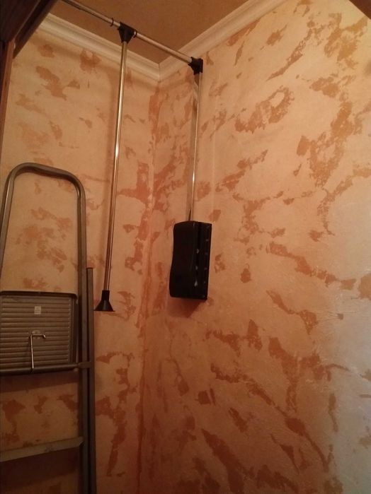 Пропоную  3-х. кімнатну квартиру в центрі, на  Галицькій  площі