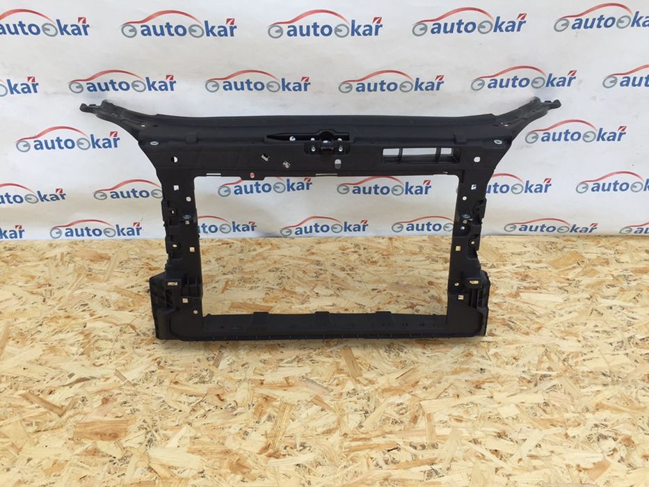 Телевізор / Панель / рамка радіаторів Skoda Fabia 00-07 / 07-10 /10-15