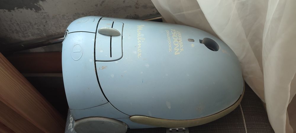 Продам пылесосы рабочие