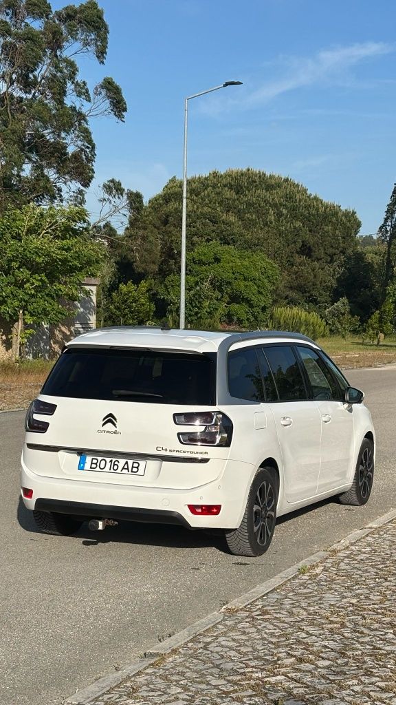 CITROËN C4 SPACETOUR (com empresa incluída)