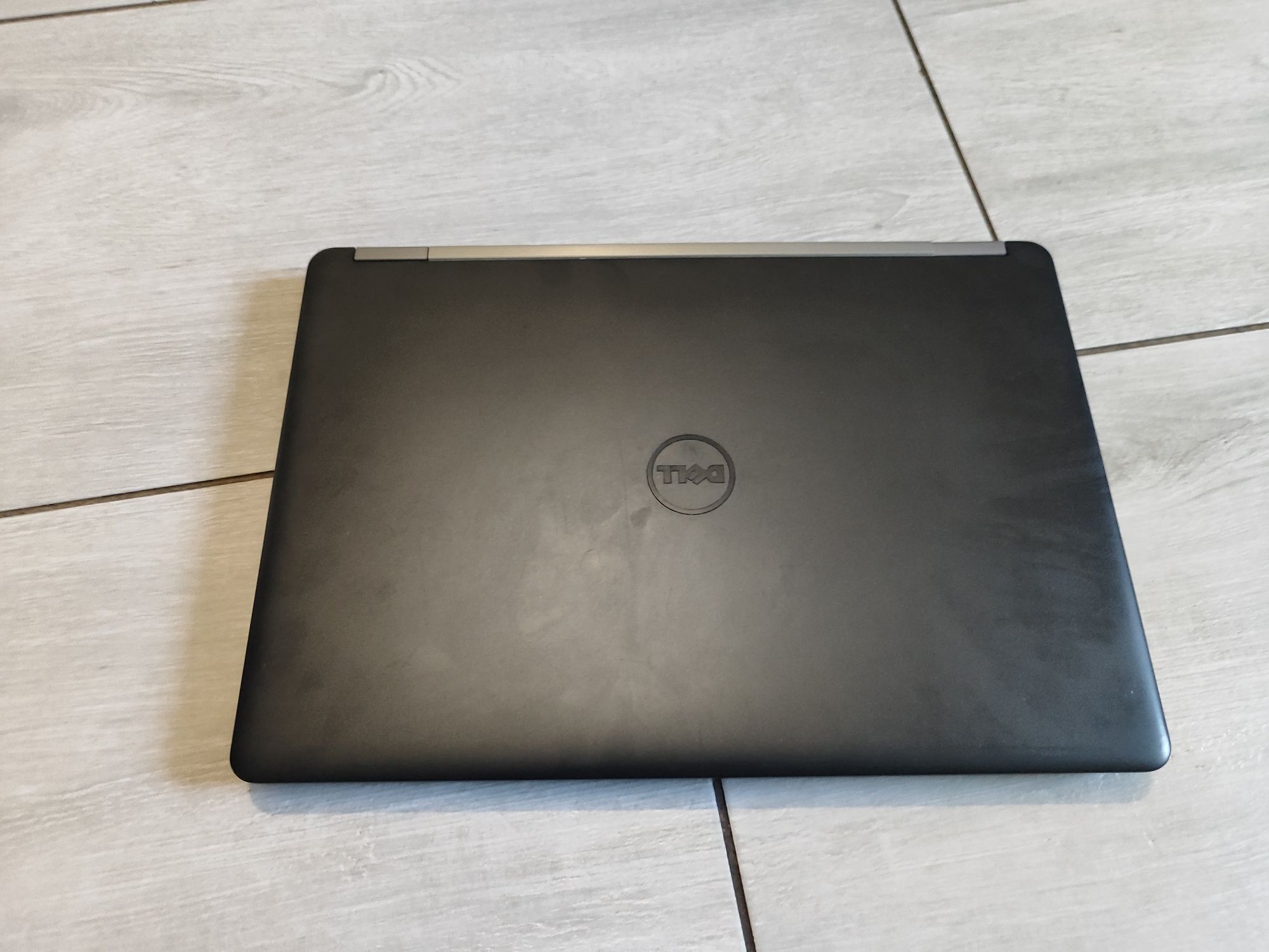 Dell E5470 i5 6440HQ Radeon R7 M360 16GB ddr4 Win10 pro