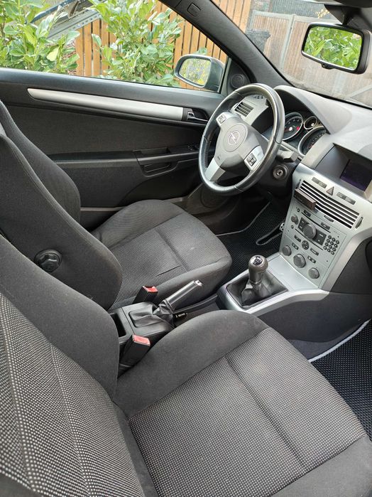 Opel Astra H GTC