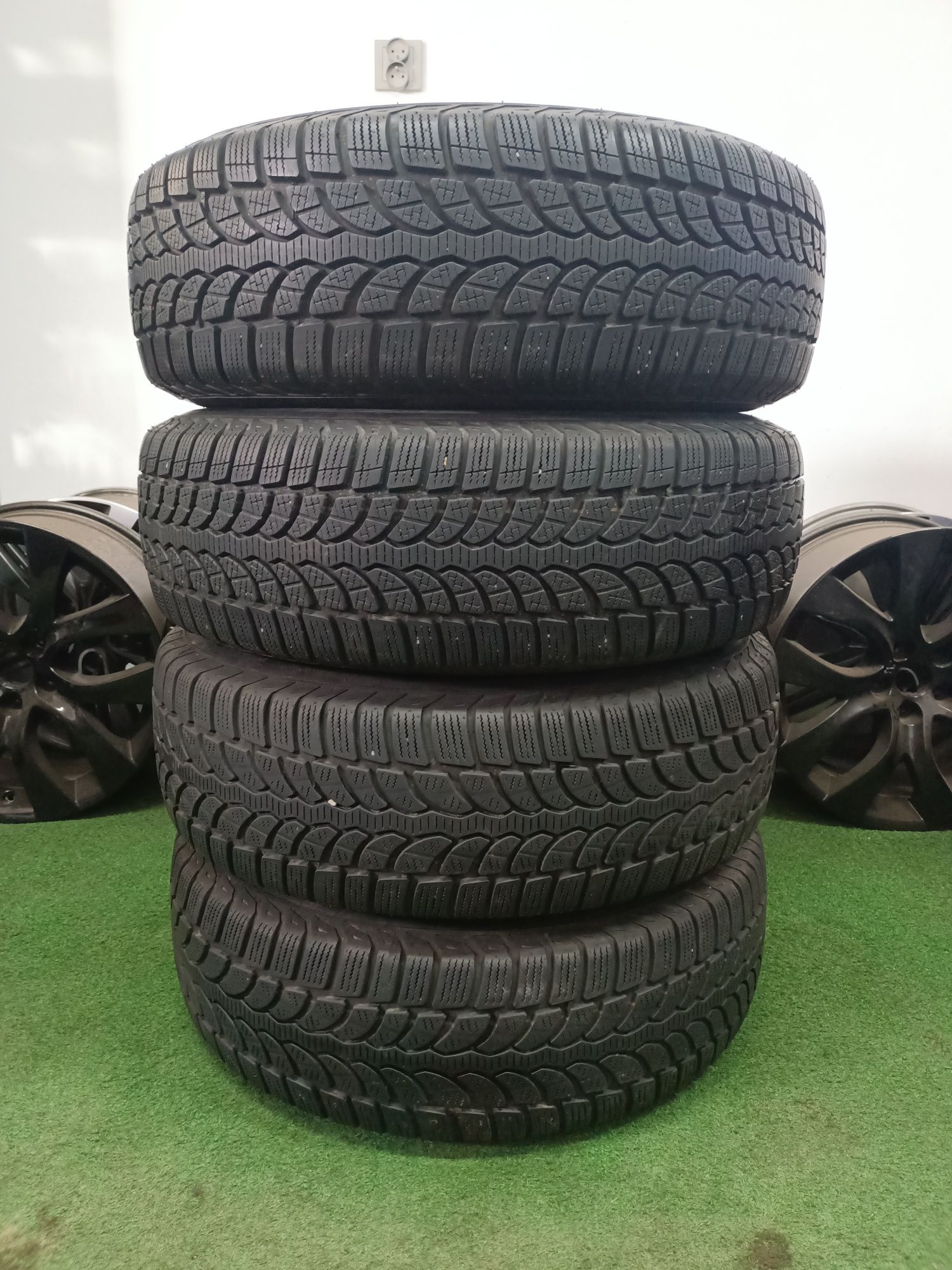 4 x 215/65/16 Bridgestone Zimowe Wysyłka