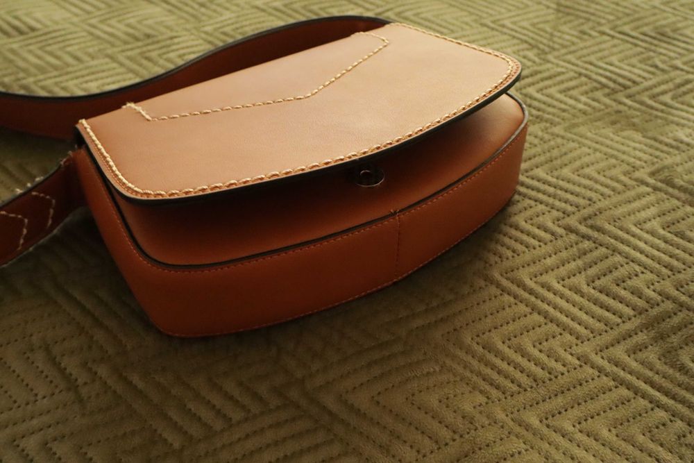 Carteira pequena camel