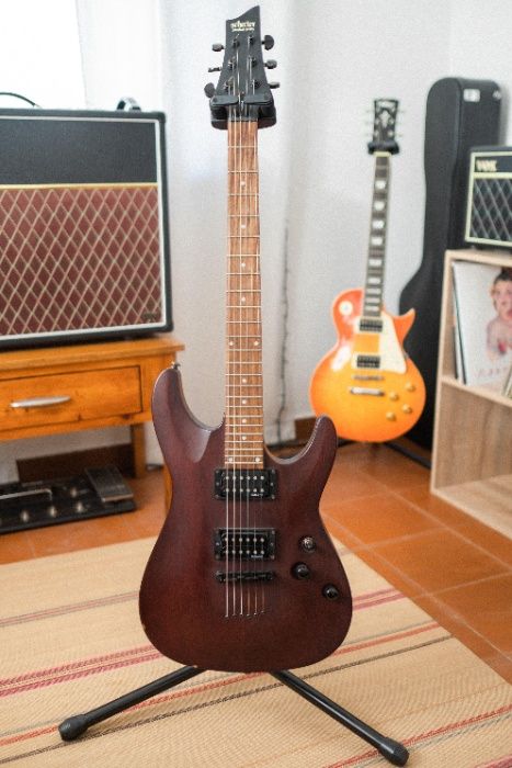 Schecter Diamond Series Omen-6