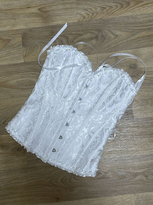 Корсет з білим мереживом, корсет, білий корсет, корсет на свята