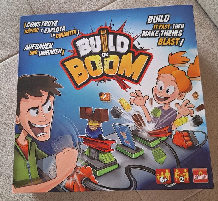 Gra zręcznościowa build or boom