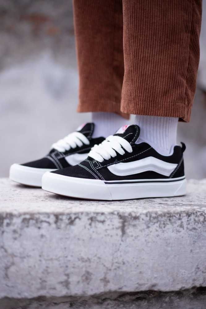 Женские кеды  Vans KNU Skool Black White