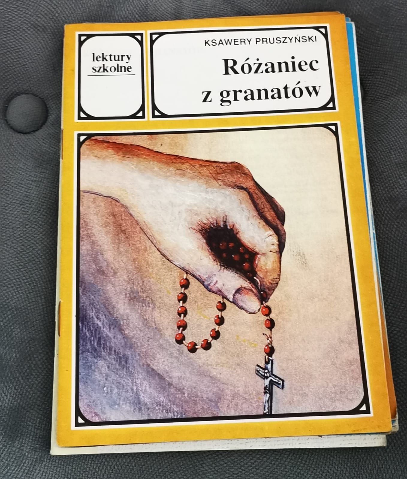 Różaniec z granatów Ksawery Pruszyński