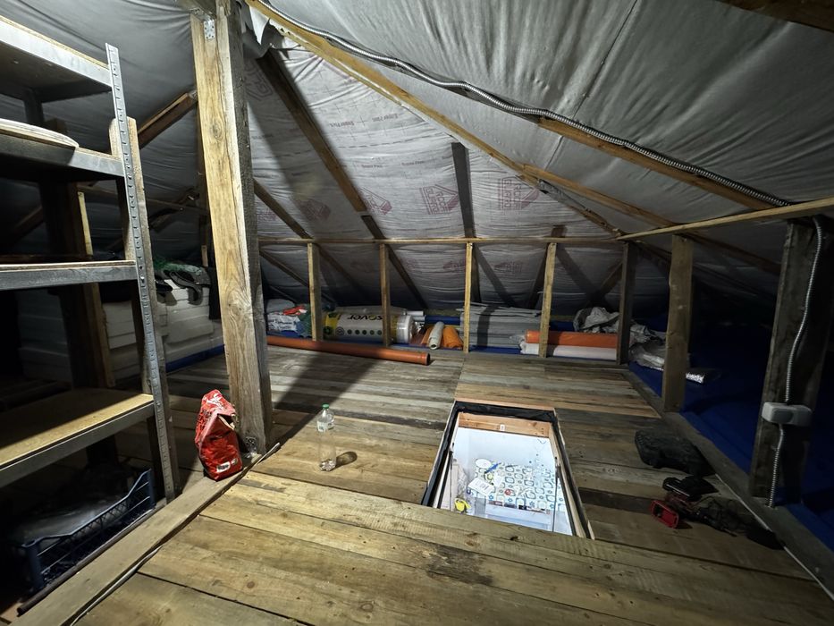 Продам газифікований одноповерховий будинок в Микуличах !