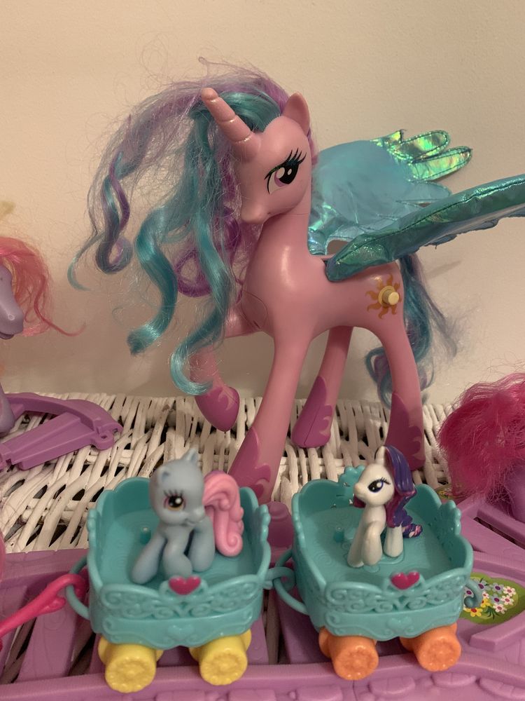 My little pony pociag z torami i figurkami