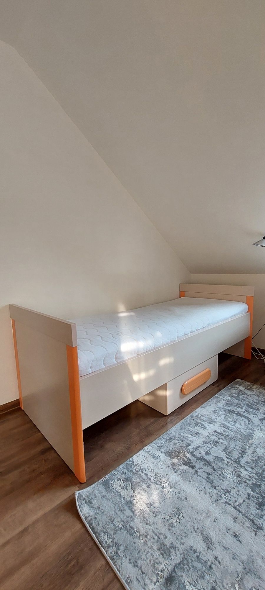 Łóżko z szufladą 200x80 plus materac
