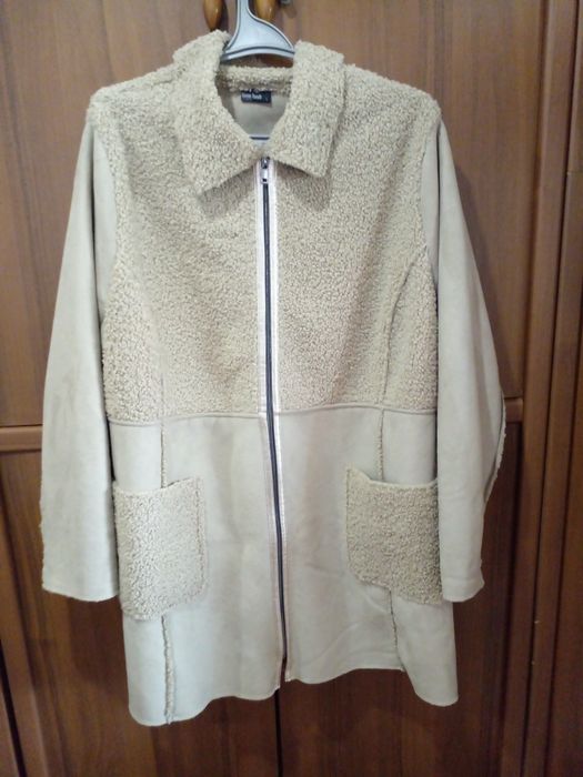 Новий кардіган чи плащик чи курточка..