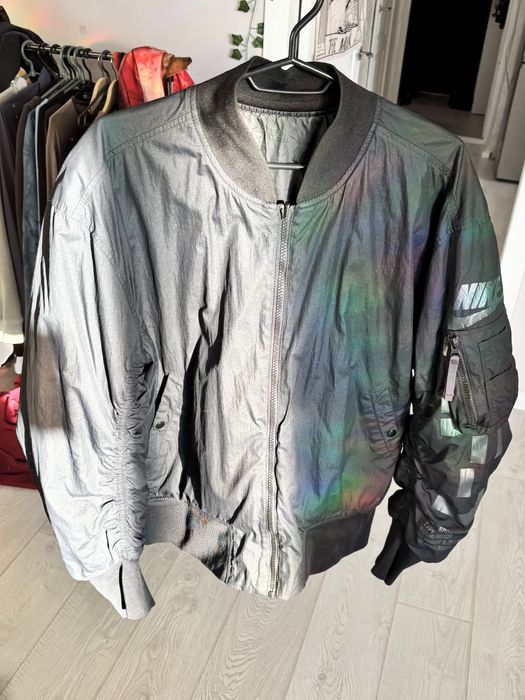 Двухсторонній бомбер куртка від Nike Tech af1 Air