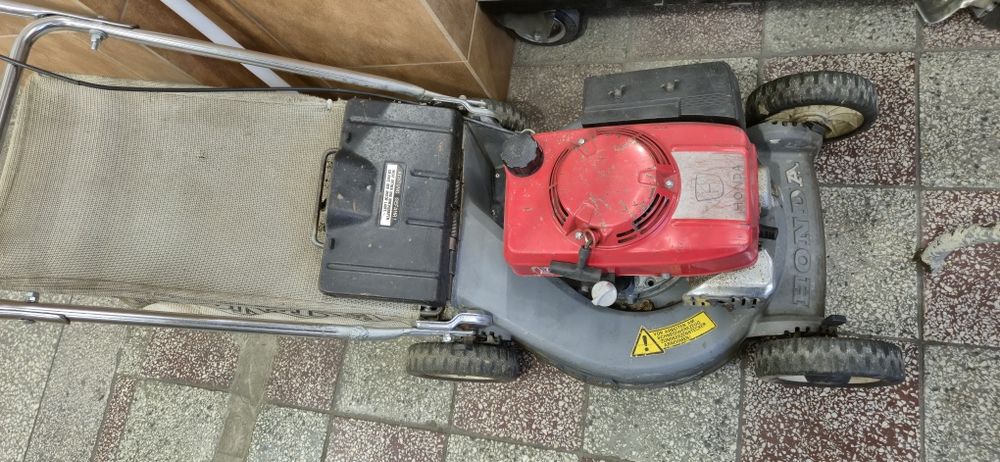 Kosiarka HONDA szybsza niż wygląda - uszkodzona