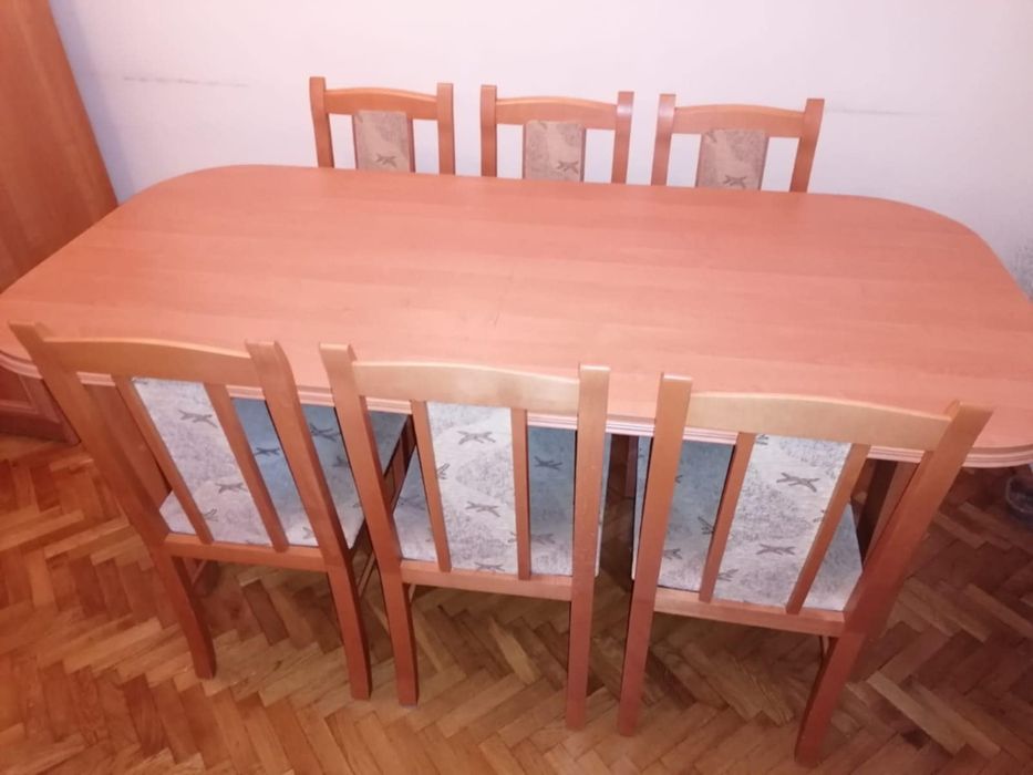 Sprzedam zestaw: stół + 6 krzeseł