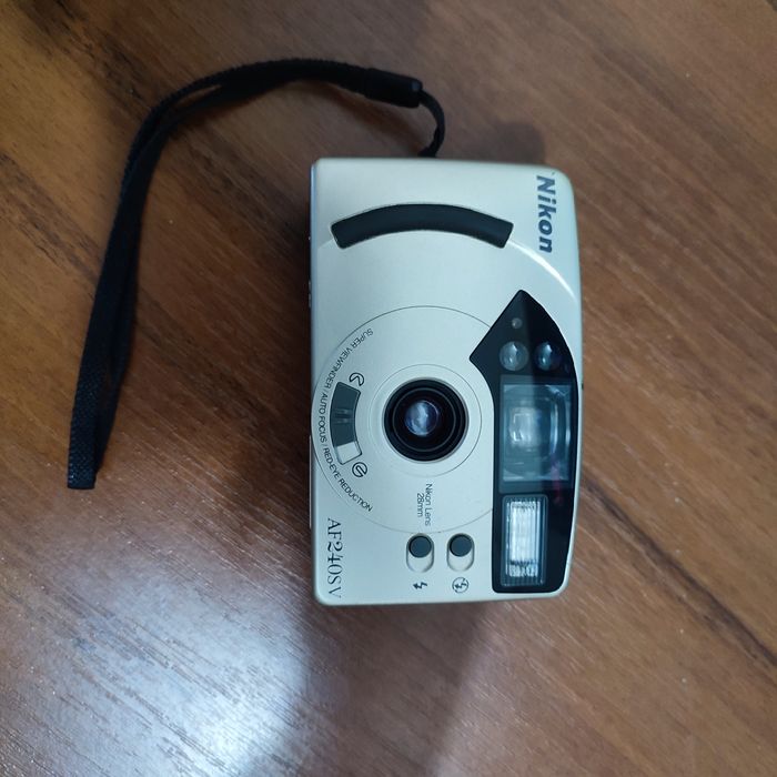 Nikon af240sv плівковий фотоапарат