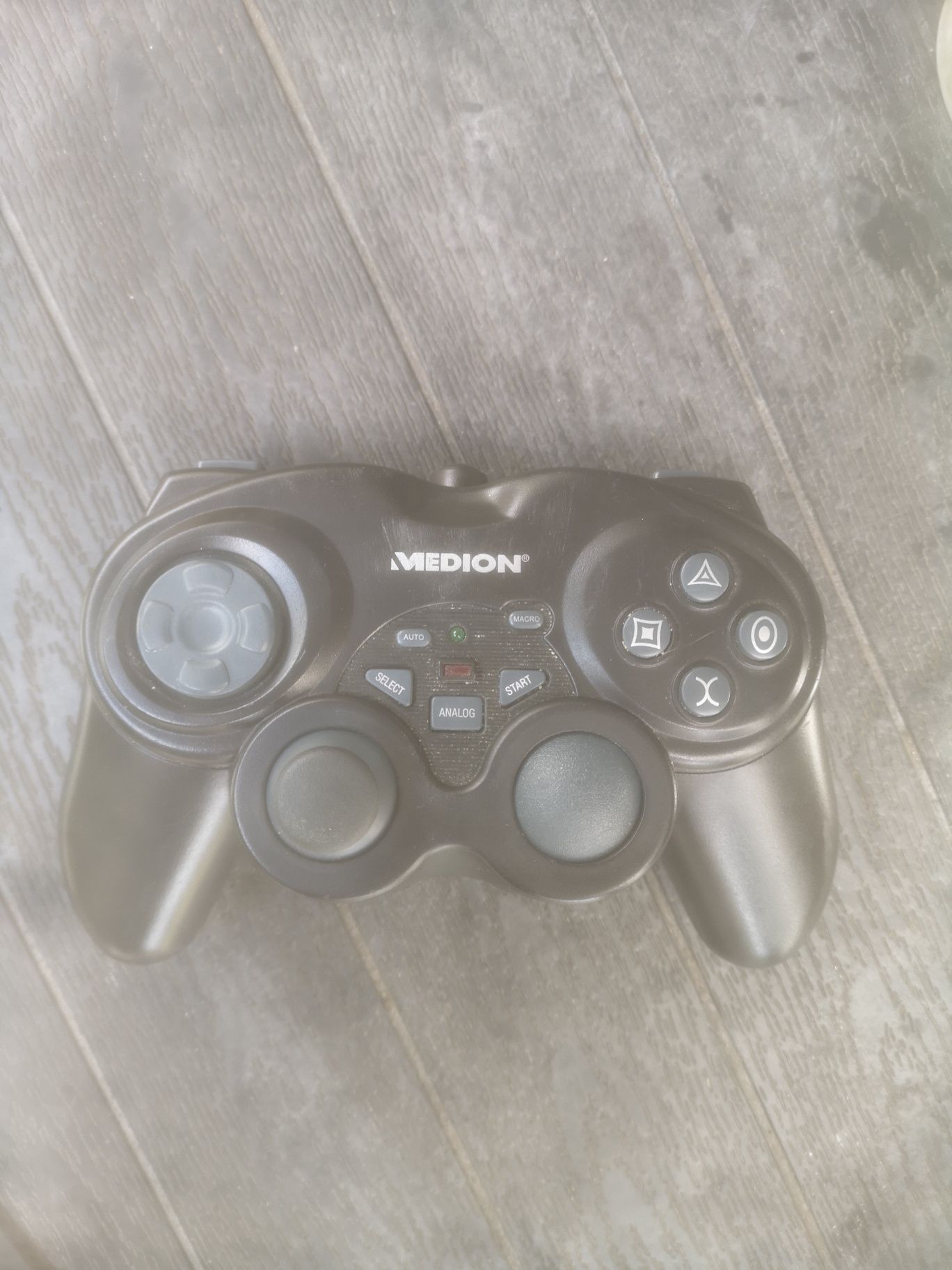 Pad medion joystick