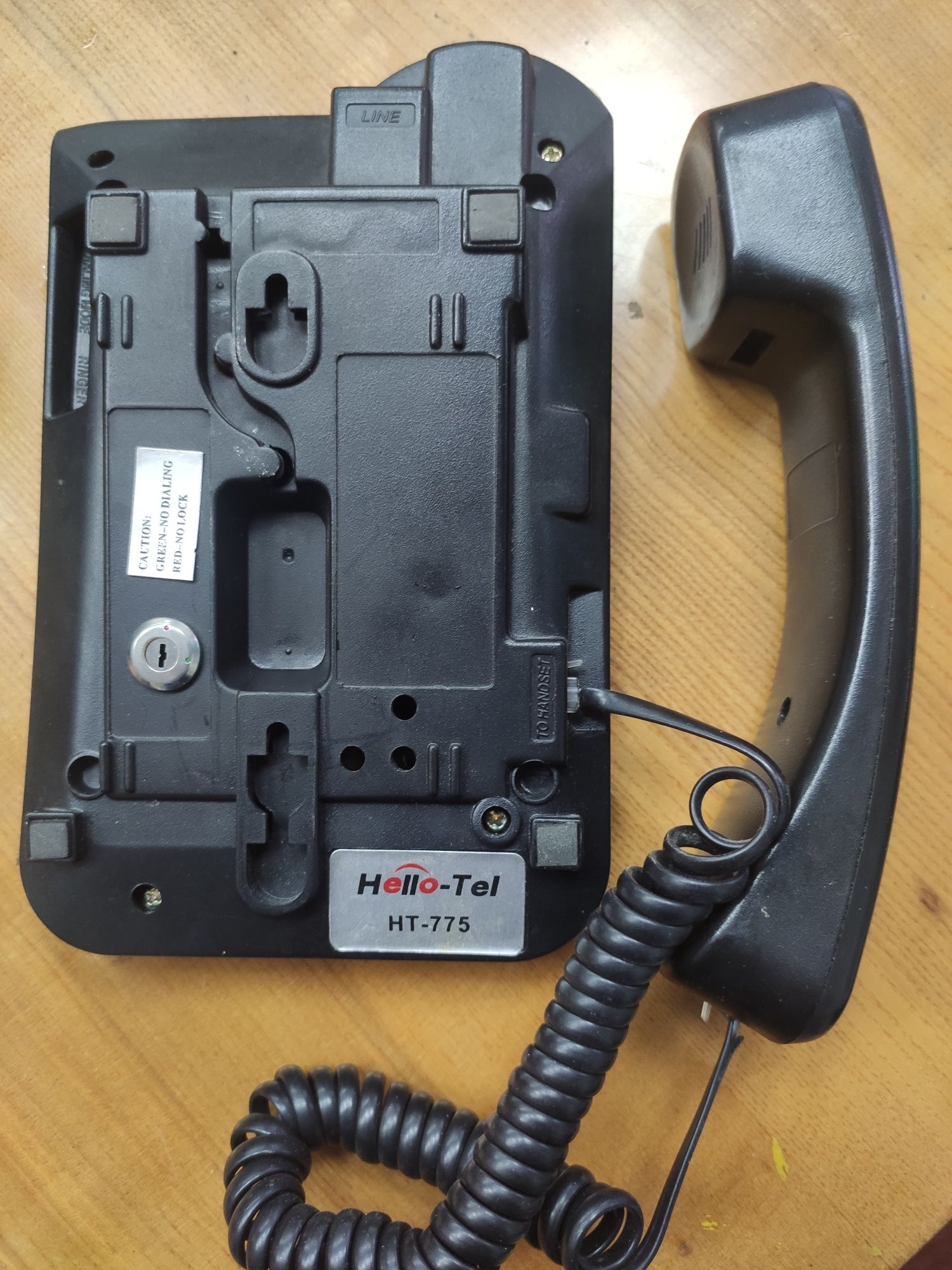 Телефон кн Hello-Tel HT-775