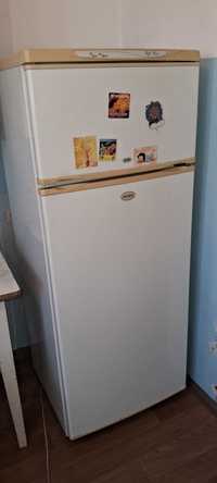 продам холодильник Горішні Плавні