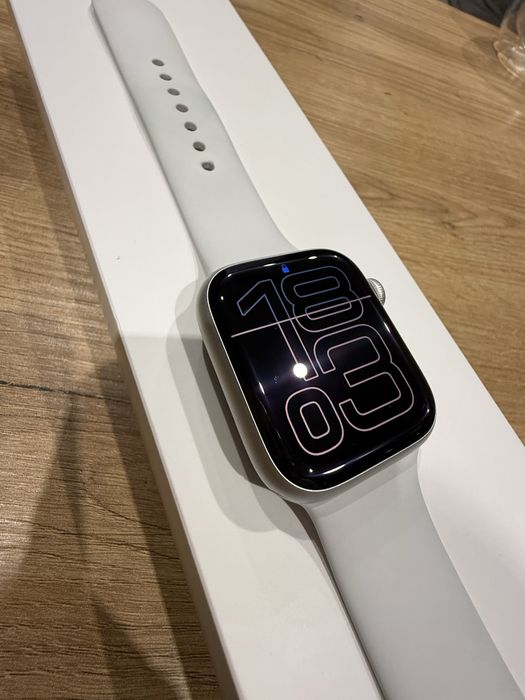 Apple Watch series 8 45mm