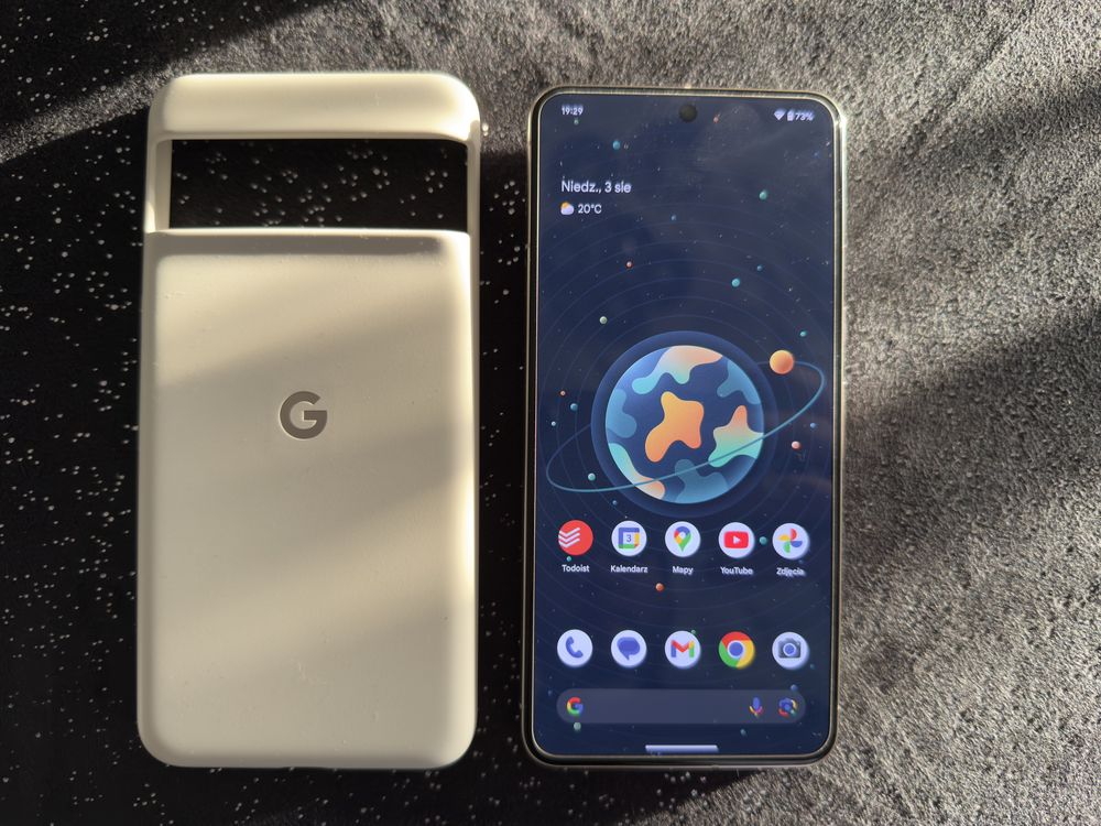Google Pixel 8 Pro 5G 128 GB Porcelain - stan Idealny + 3 etui Google