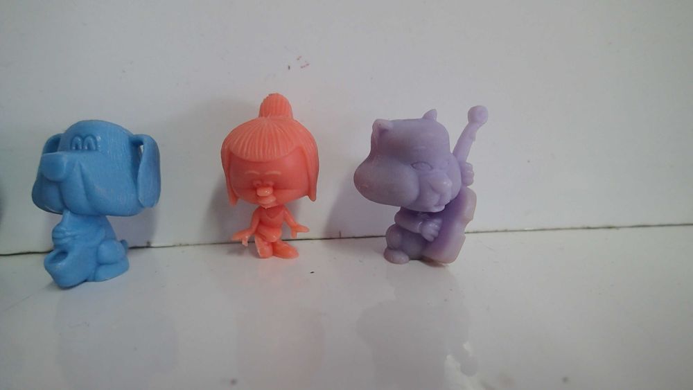 Bonecos da Série Cabeçudos , brindes gelados Rajá