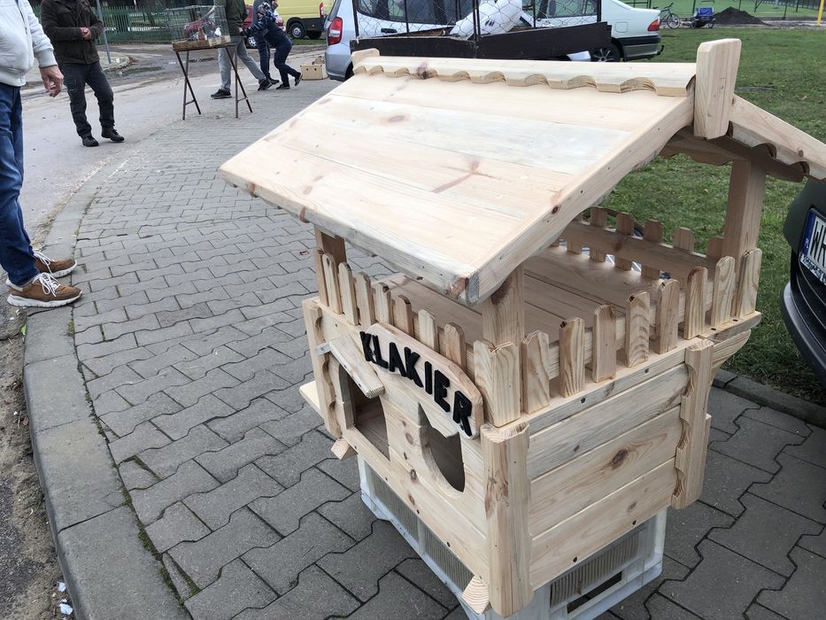 Buda dla kota  lub psa