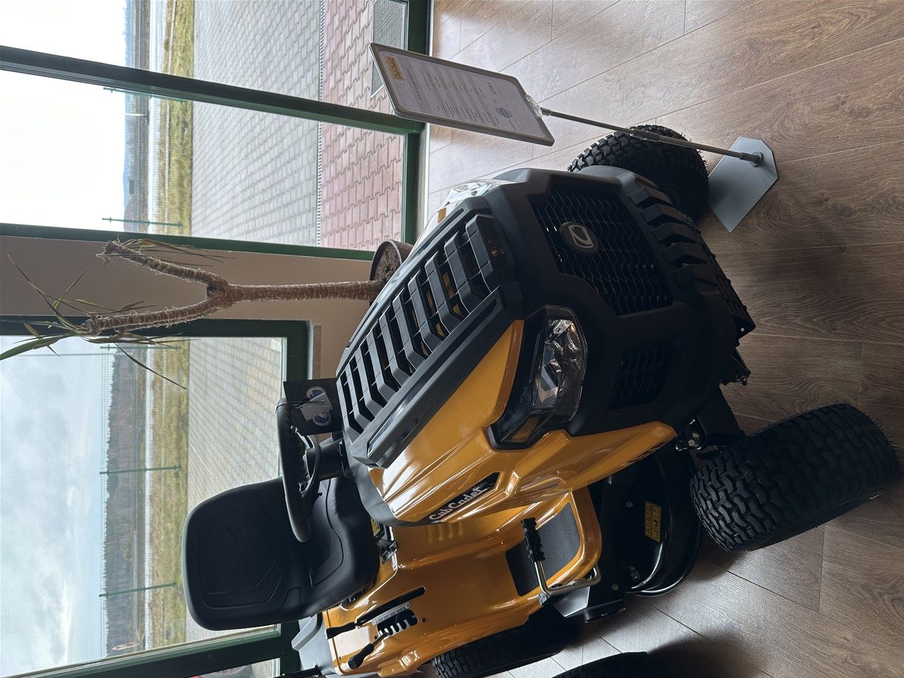LT2 NR92 Traktor Ogrodowy kosiarka spalinowa z koszem Cub Cadet 2025