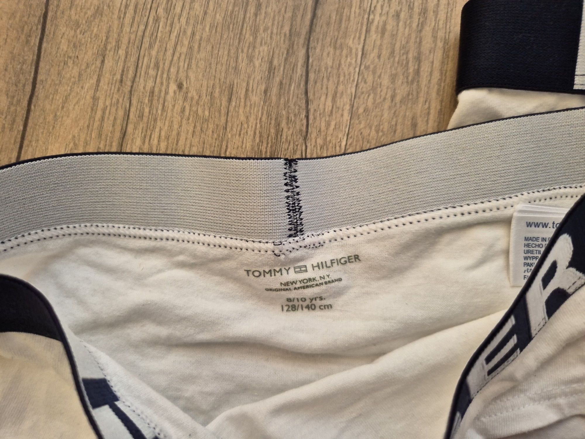 Nowe bez metek majtki 128/140 Tommy Hilfiger