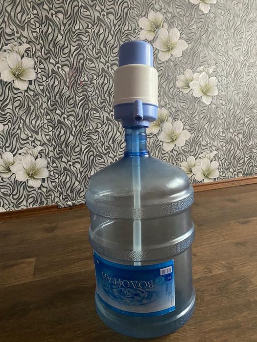 Продам бутыль с помпой