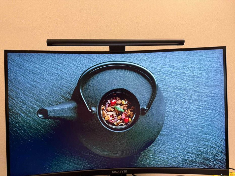 Monitor Gaming 32" Curvo Gigabyte G32QC 165Hz 1440p