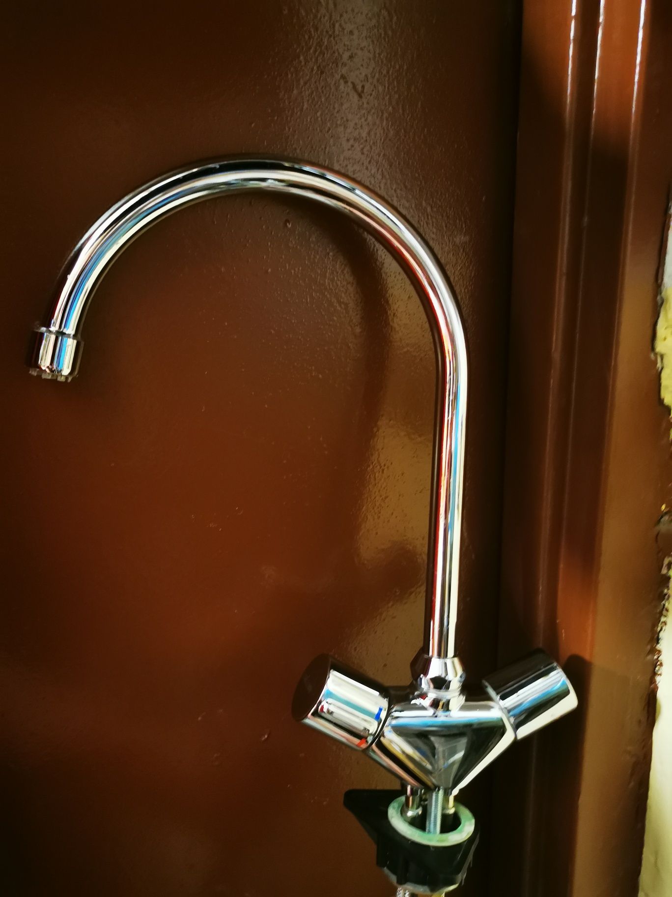 Srebrny Kran , bateria Stiebel Eltron